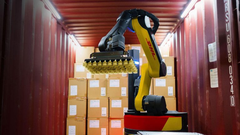 DHLに導入されるボストン・ダイナミクスの物流ロボット「Strech」