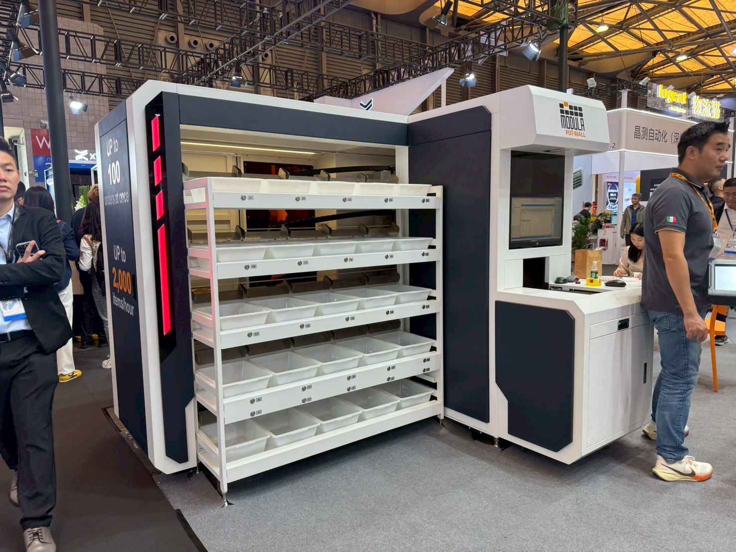 CeMATで展示されていたGURKIというメーカーの立体型ソーター